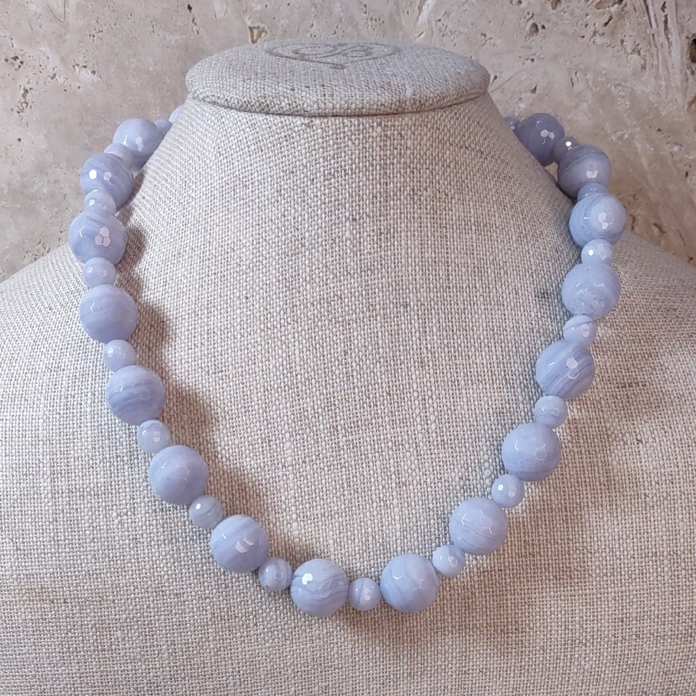 GSJ Blue Lace Agate Faceted Gemstone Necklace w/14k Clasp.